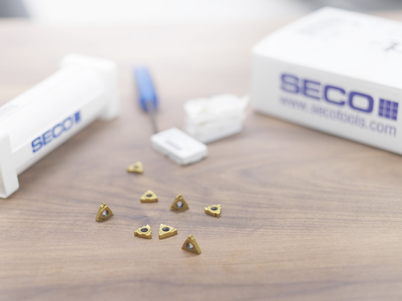 Společnost Seco Tools rozšiřuje sortiment plnoprofilových přesných závitovacích břitových destiček